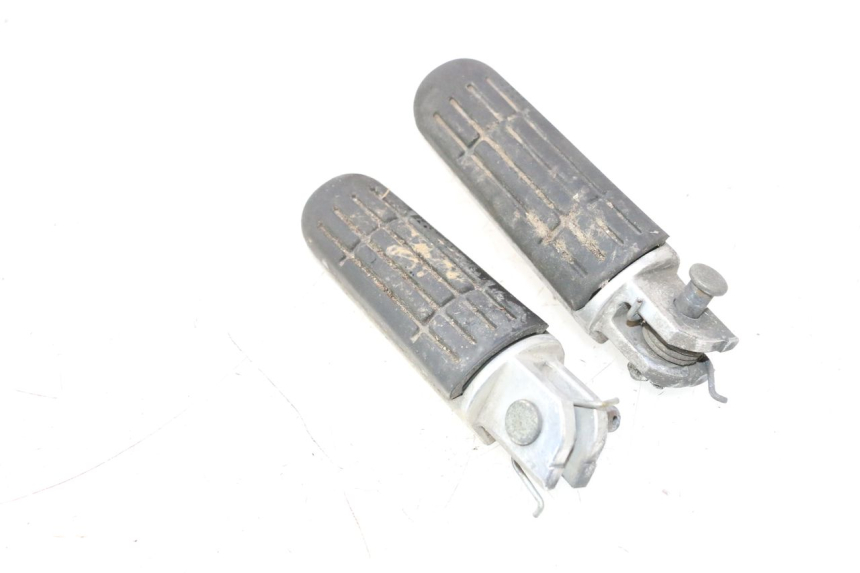 photo de PAIRE CALE PIED AVANT YAMAHA TDM ABS 900 (2002 - 2014) - Zoom état d’usage