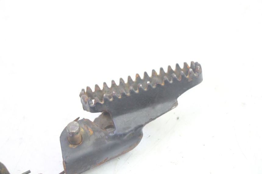 photo de PAIRE CALE PIED AVANT KSR TR SM 50 (2015 - 2018) - Points de fixation