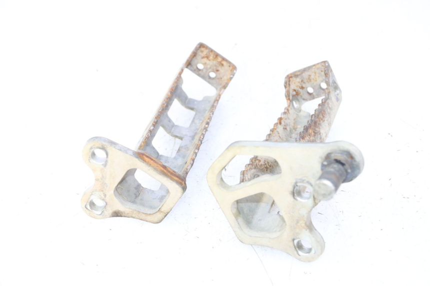 photo de PAIRE CALE PIED AVANT YAMAHA YFM R RAPTOR 250 (2008 - 2014)