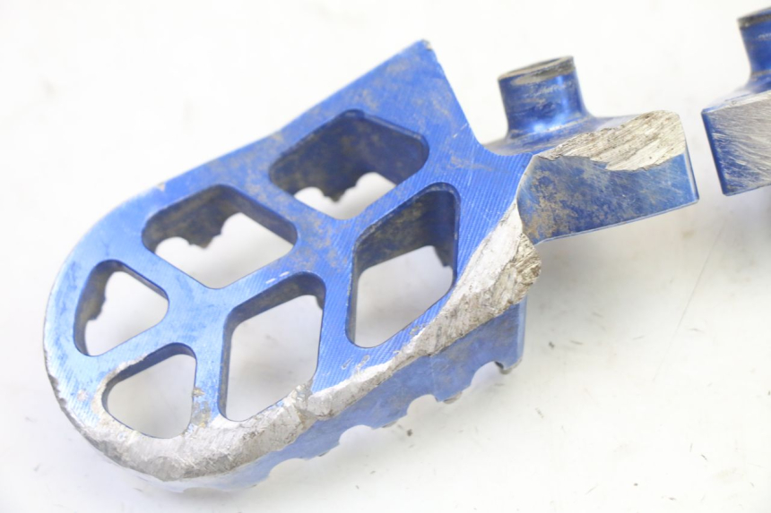 photo de PAIRE CALE PIED AVANT YAMAHA YZ-F YZF 250 (2014 - 2018)