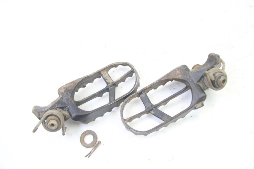 photo de PAIRE CALE PIED AVANT YAMAHA YZ 85 (2022 - 2025)