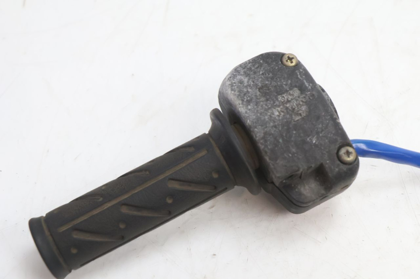 photo de PAIRE COMMODOS KYMCO AGILITY 4T 50 (2005 - 2018) - Points de fixation