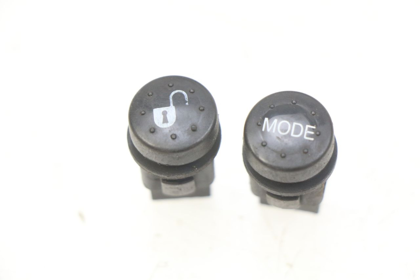 photo de PAIRE COMMODOS PIAGGIO LIBERTY IGET 4T 50 (2015 - 2020)