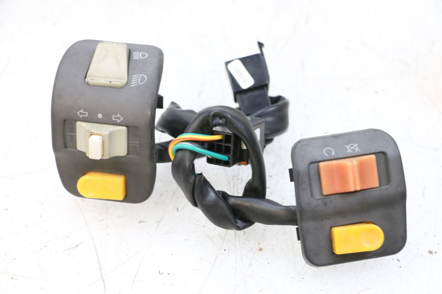 photo de PAIRE COMMODOS JM MOTORS SANTANA 50 (2014 - 2023) - Vue principale