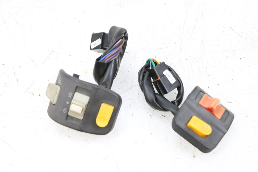 photo de PAIRE COMMODOS JM MOTORS SANTANA 50 (2014 - 2023) - Marquages et références