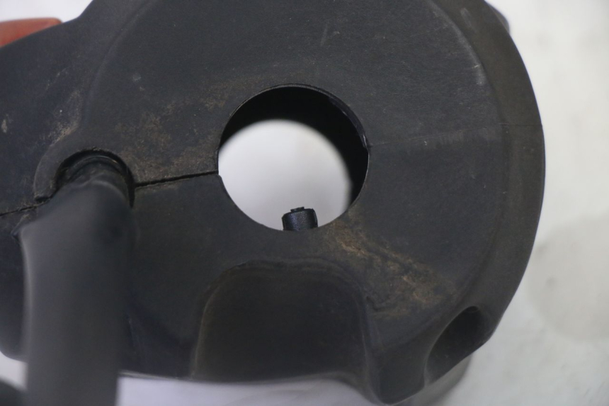 photo de PAIRE COMMODOS PEUGEOT SATELIS 125 (2006 - 2009)