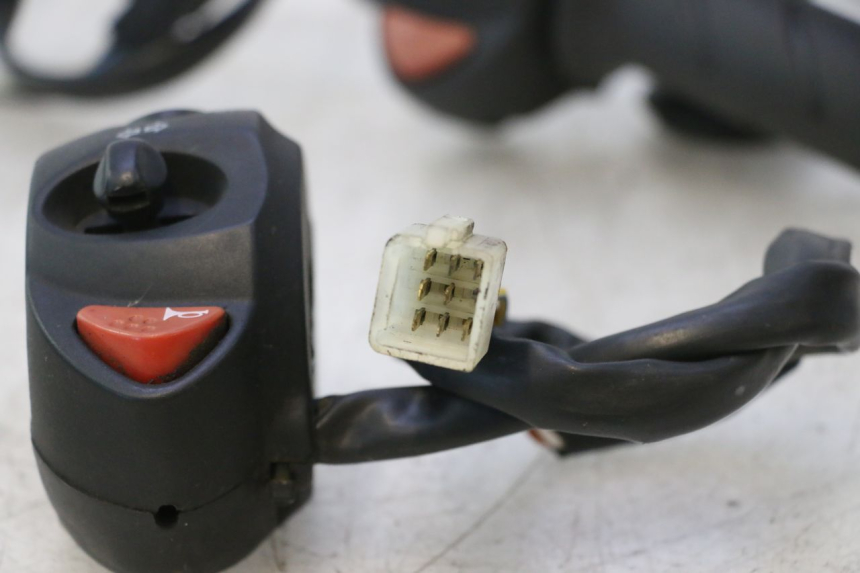 photo de PAIRE COMMODOS PEUGEOT SATELIS 125 (2013 - 2018) - Vue produit