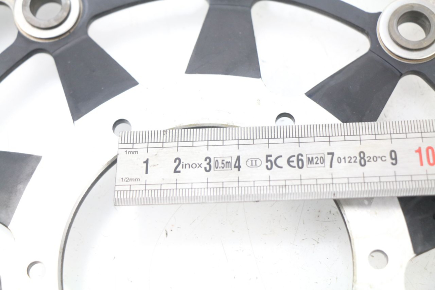 photo de PAIRE DISQUES FREIN AVANT HONDA CBR RR FIREBLADE 1000 (2006 - 2007) - Détail de la pièce