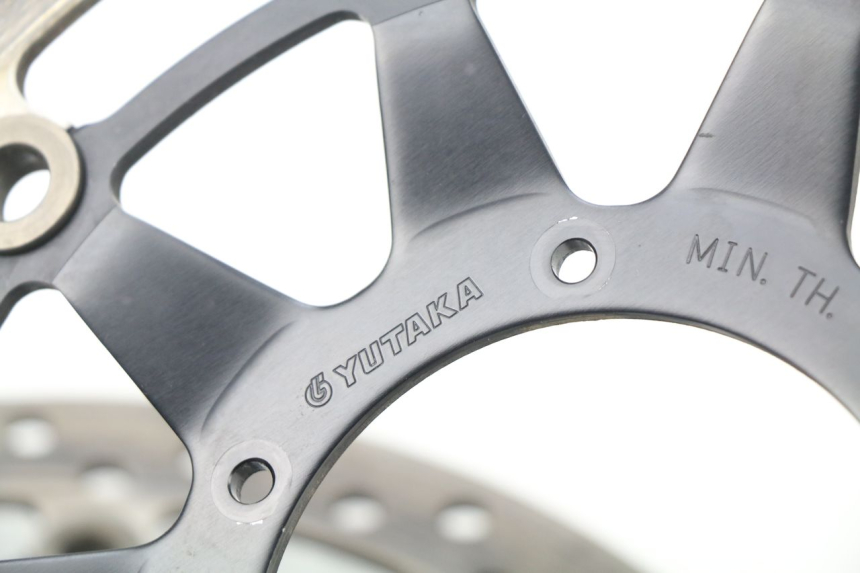 photo de PAIRE DISQUES FREIN AVANT HONDA CBR RR FIREBLADE 1000 (2006 - 2007) - Détails caractéristiques