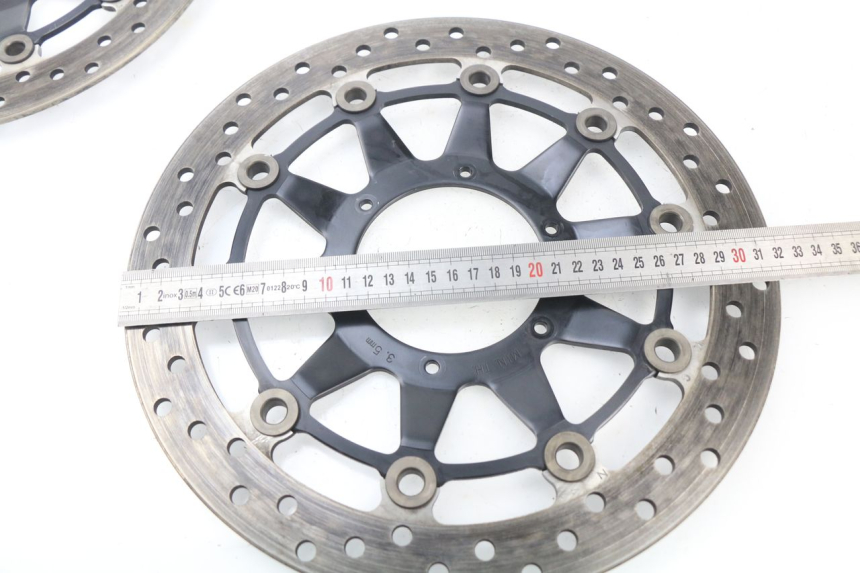 photo de PAIRE DISQUES FREIN AVANT HONDA CBR RR FIREBLADE 1000 (2006 - 2007) - Vue d’ensemble