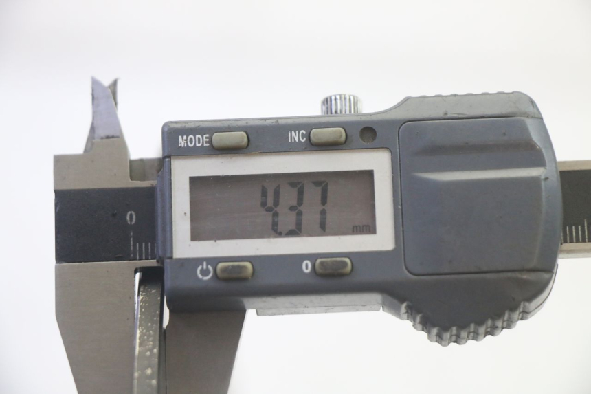 photo de PAIRE DISQUES FREIN AVANT YAMAHA FJR ABS 1300 (2006 - 2012) - Points de fixation