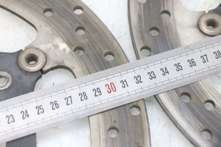 photo de PAIRE DISQUES FREIN AVANT YAMAHA FJR ABS 1300 (2006 - 2012) - Autre angle de vue