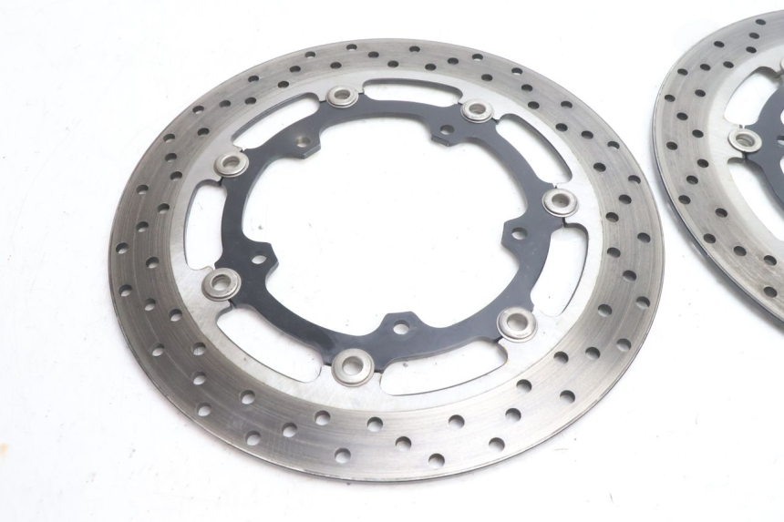 photo de PAIRE DISQUES FREIN AVANT YAMAHA FZ8 800 (2010 - 2016) - Détail de la pièce