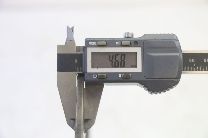 photo de PAIRE DISQUES FREIN AVANT KAWASAKI GPZ RX 1000 (1986 - 1988) - Détails caractéristiques