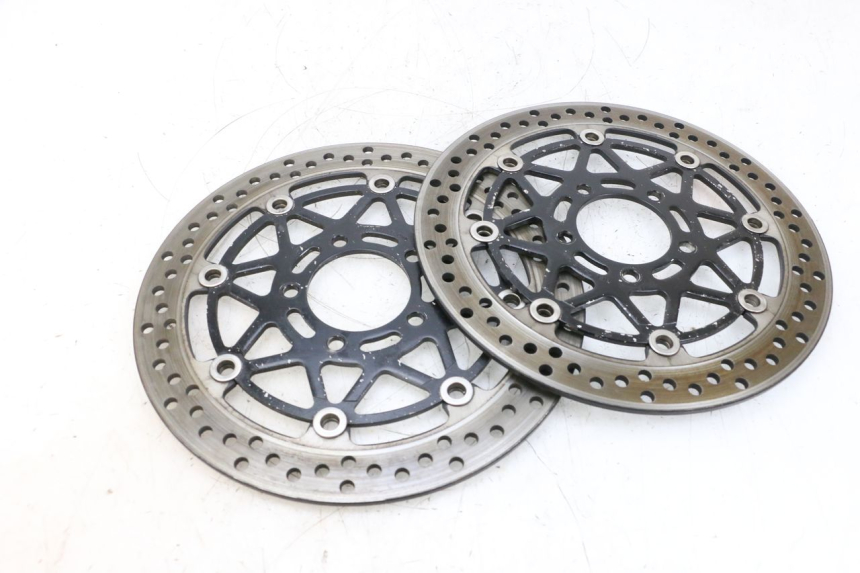 photo de PAIRE DISQUES FREIN AVANT SUZUKI GSXR GSX-R 1000 (2003 - 2004) - Marquages et références