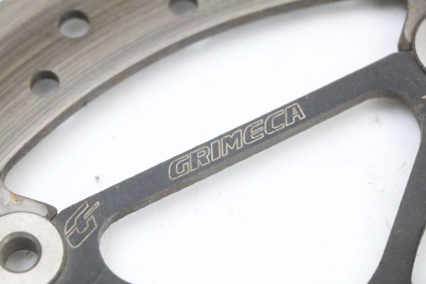 photo de PAIRE DISQUES FREIN AVANT MOTO GUZZI NORGE 8V GT 1200 (2011 - 2016) - Gros plan technique