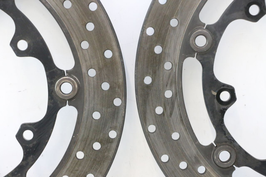 photo de PAIRE DISQUES FREIN AVANT YAMAHA TDM ABS 900 (2002 - 2014) - Zoom état d’usage