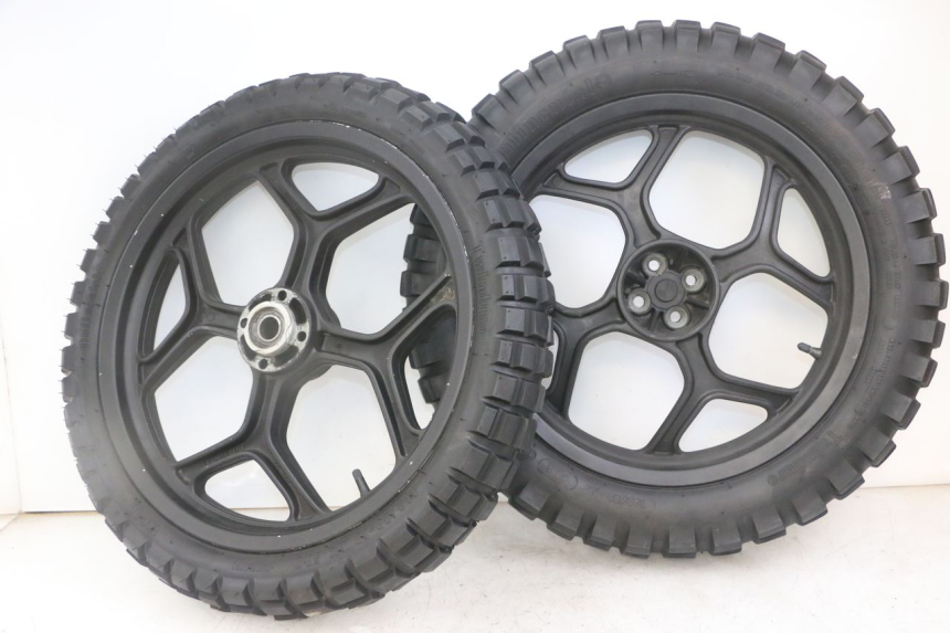 photo de PAIRE JANTES BMW K 75 RT 750 (1989 - 1997)