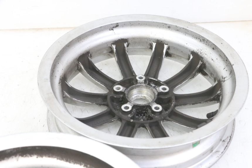 photo de PAIRE JANTE PIAGGIO MP3 LT 300 (2010 - 2016)