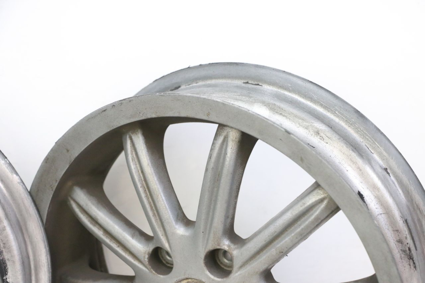 photo de PAIRE JANTES PIAGGIO MP3 125 (2006 - 2014)