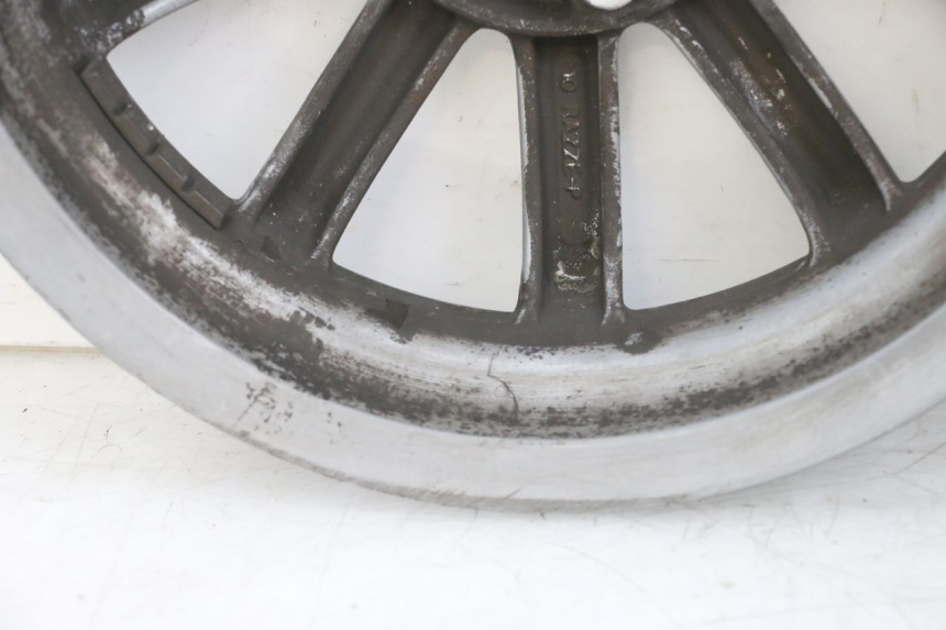 photo de PAIRE JANTES PIAGGIO MP3 RL 250 (2007 - 2010) - Vue rapprochée