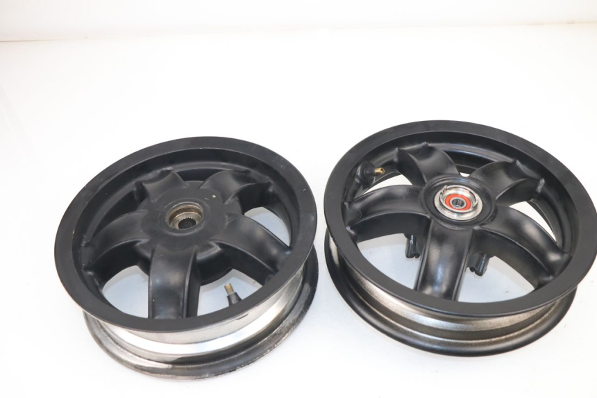 photo de PAIRE JANTES PIAGGIO ZIP 2T 50 (2009 - 2019)