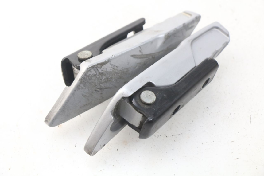 photo de PAIRE PLATINE CALE PIED ARRIERE PIAGGIO LIBERTY IGET 4T 50 (2015 - 2020)