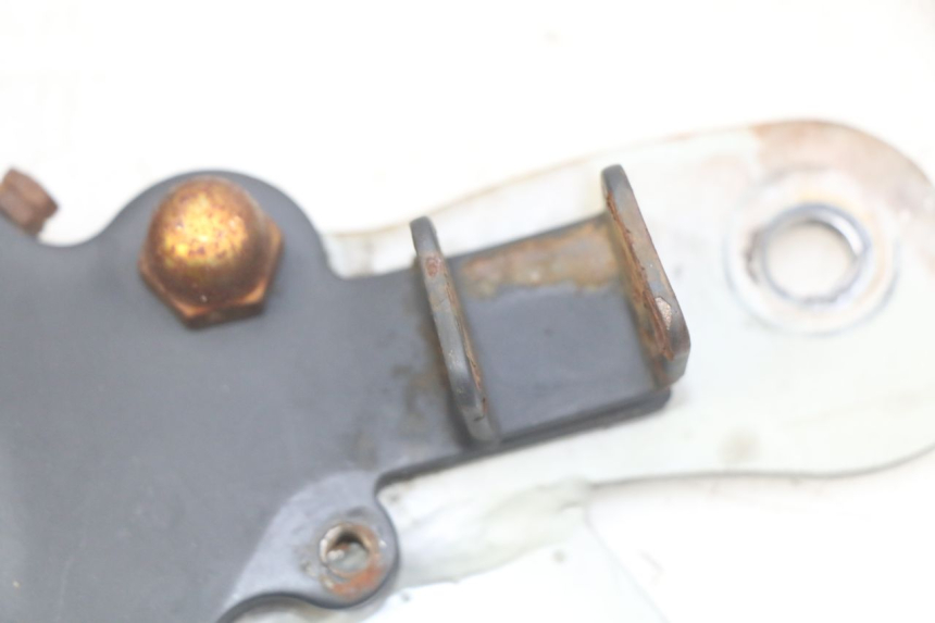 photo de PAIRE PLATINE CALE PIED AVANT YAMASAKI RAPTOR 50 (2013 - 2018)