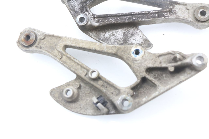photo de PAIRE PLATINE CALE PIED AVANT YAMAHA XJ600 XJ DIVERSION 600 (1992 - 1997)