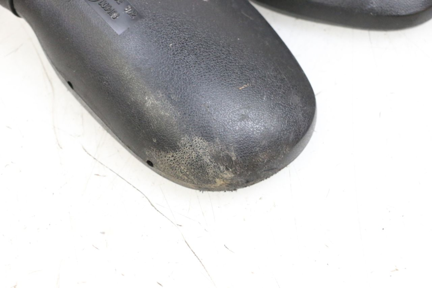 photo de PAIRE RETROVISEURS MBK FLAME X 125 (2007 - 2016) - Points de fixation