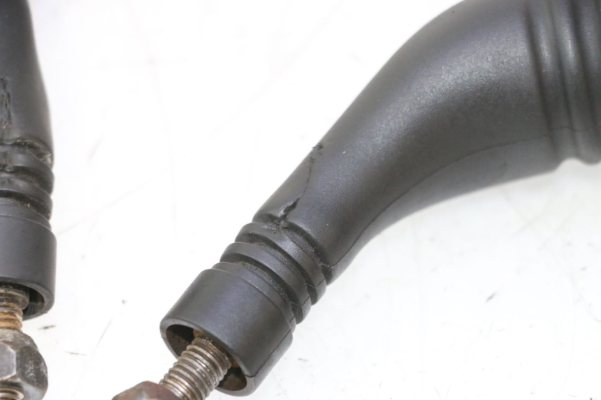 photo de PAIRE RETROVISEURS YAMAHA YP MAJESTY 125 (1998 - 2001) - Focus structure