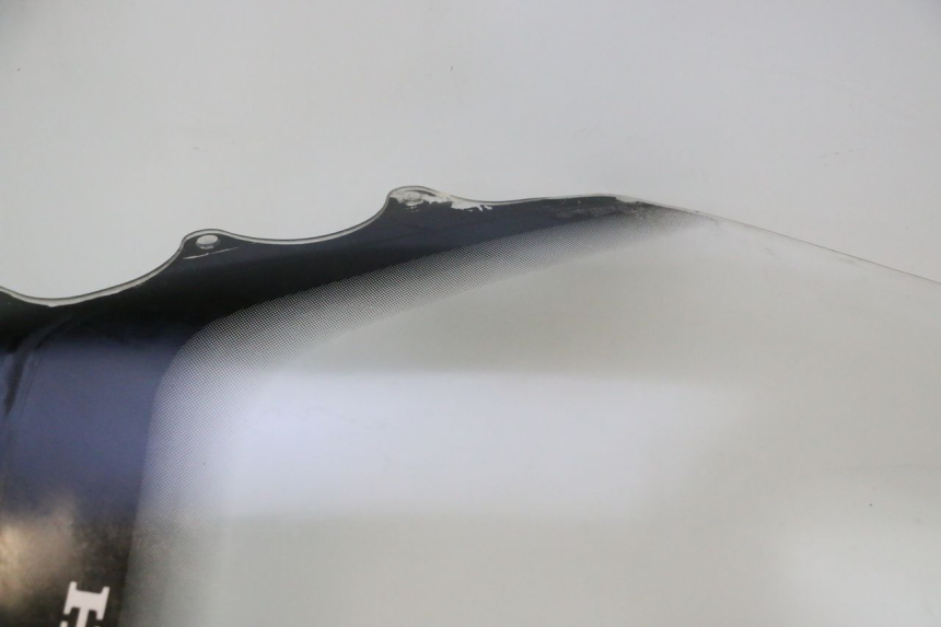 photo de PARE BRISE HONDA FJS SILVER WING SILVERWING 400 (2005 - 2008) - Vue rapprochée