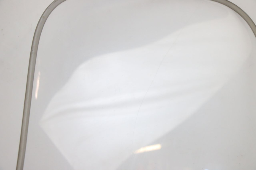 photo de PARE BRISE PIAGGIO FLY 125 (2005 - 2012) - Autre angle de vue