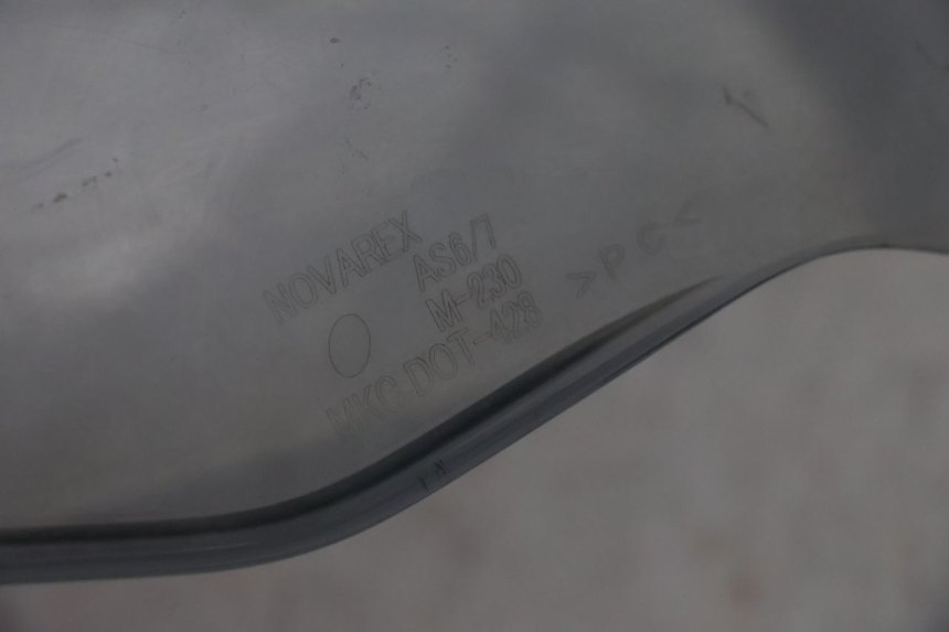 photo de PARE BRISE YAMAHA FZ8 800 (2010 - 2016) - Détails caractéristiques