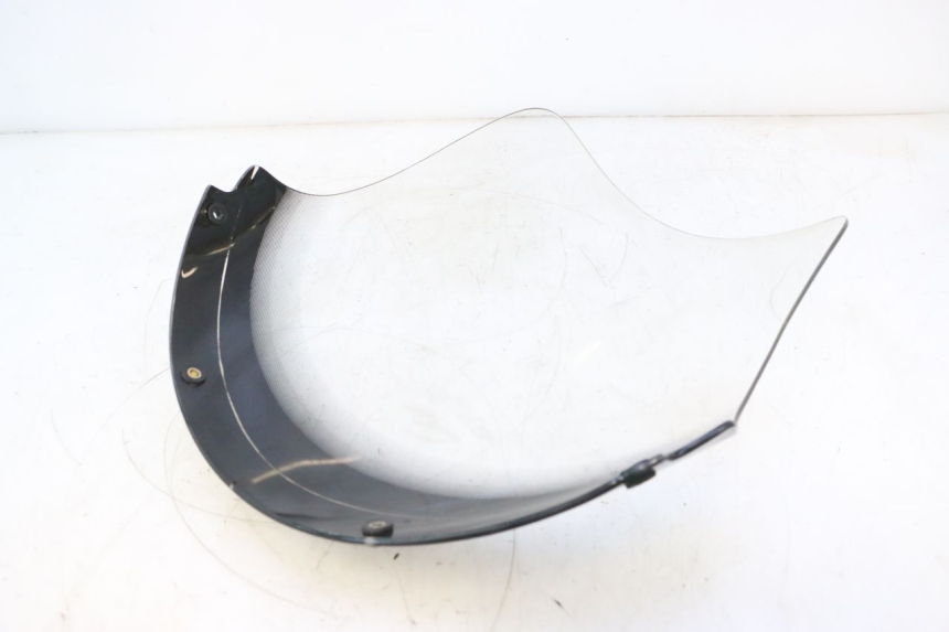 photo de PARE BRISE KYMCO GRAND DINK 125 (2008 - 2014) - Autre angle de vue