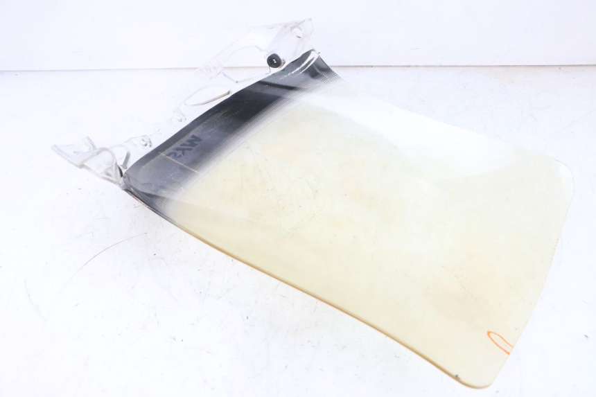 photo de PARE BRISE SYM GTS EVO 125 (2009 - 2013) - Zoom état d’usage