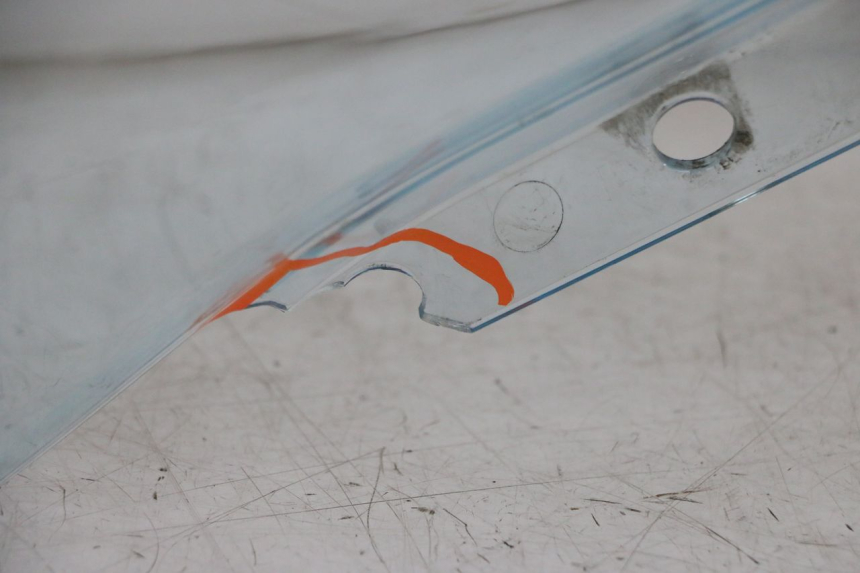 photo de PARE BRISE PIAGGIO MP3 125 (2006 - 2014)