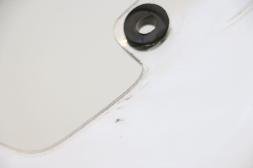 photo de PARE BRISE PIAGGIO MP3 125 (2006 - 2014) - État de surface