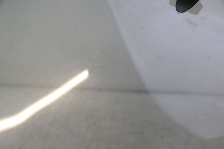 photo de PARE BRISE PIAGGIO MP3 500 (2016 - 2018) - Autre angle de vue