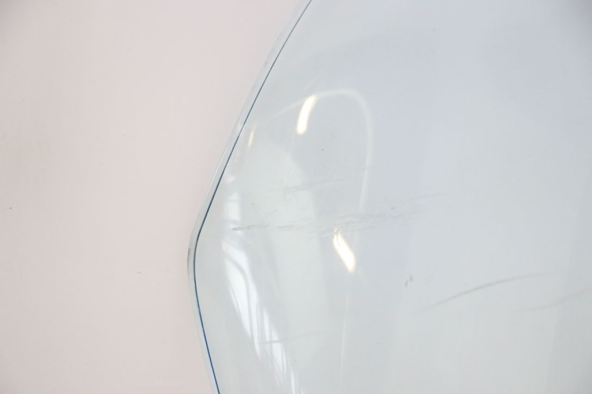 photo de PARE BRISE PIAGGIO MP3 125 (2006 - 2014) - Focus structure