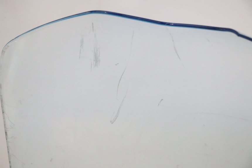 photo de PARE BRISE PIAGGIO MP3 125 (2006 - 2014) - Autre angle de vue