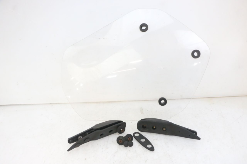 photo de PARE BRISE GILERA NEXUS 125 (2009 - 2013)