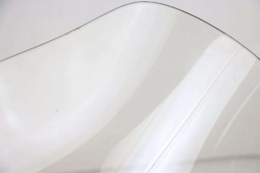 photo de PARE BRISE MOTO GUZZI NORGE 8V GT 1200 (2011 - 2016) - Zoom état d’usage