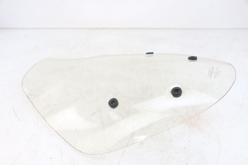 photo de PARE BRISE MOTO GUZZI NORGE 8V GT 1200 (2011 - 2016) - État de surface