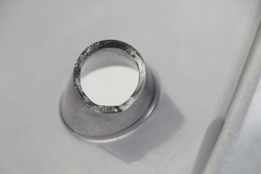 photo de PARE BRISE MBK SKYLINER 125 (2004 - 2007) - Gros plan technique