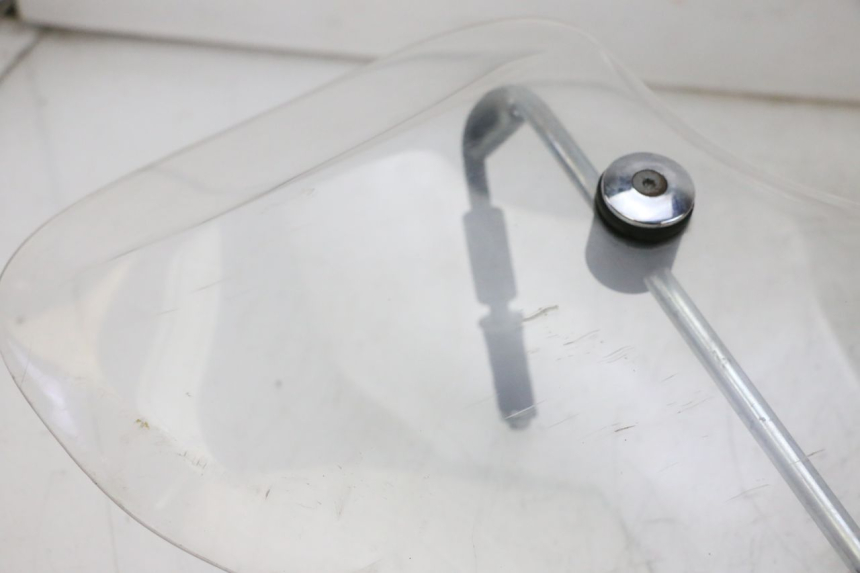 photo de PARE BRISE PIAGGIO VESPA GTS SUPER IE 125 (2009 - 2016) - Marquages et références