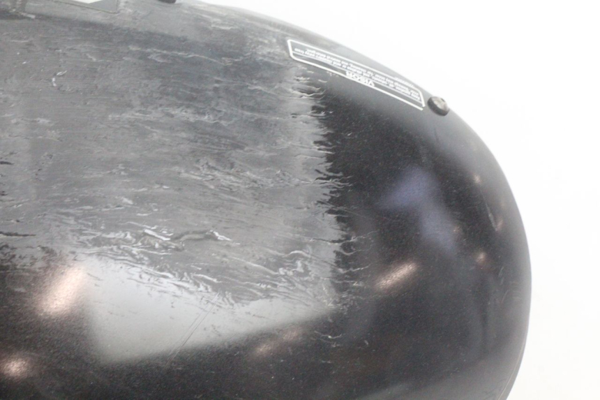 photo de PARE BRISE YAMAHA WAVE RUNNER GP R 1200 (2000 - 2003) - Gros plan technique