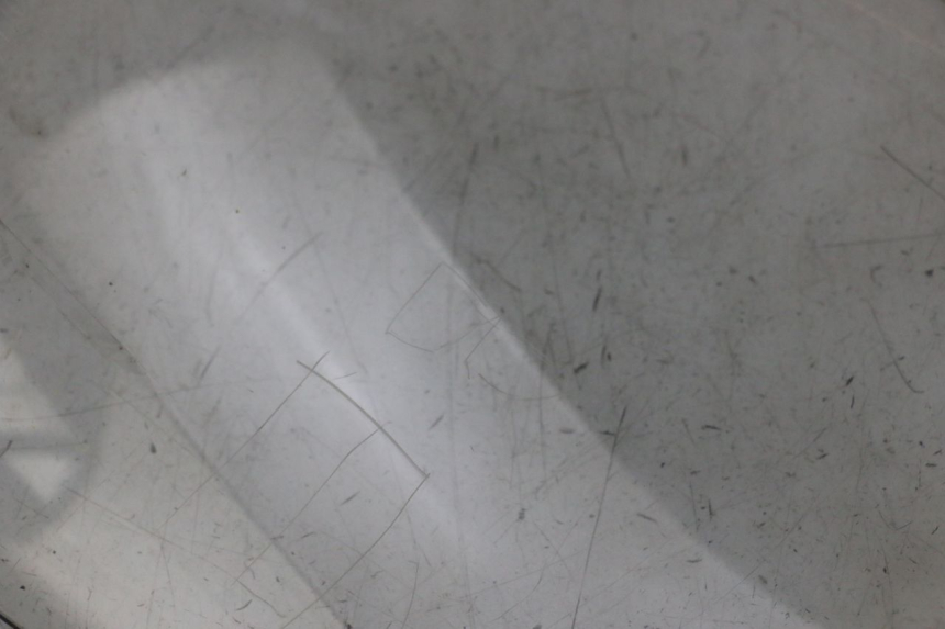 photo de PARE BRISE YAMAHA X-MAX XMAX ABS 250 (2010 - 2012) - Points de fixation