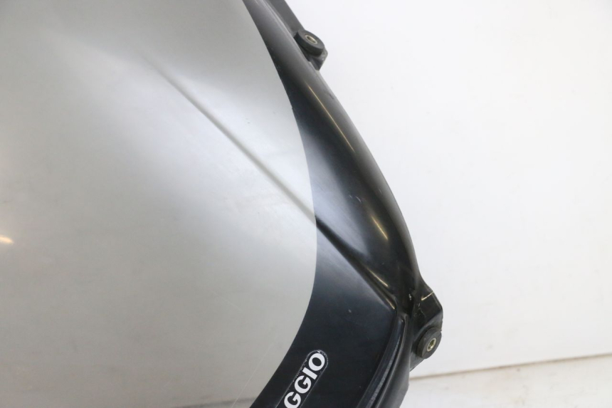 photo de PARE BRISE PIAGGIO X8 125 (2004 - 2007) - Photo complémentaire