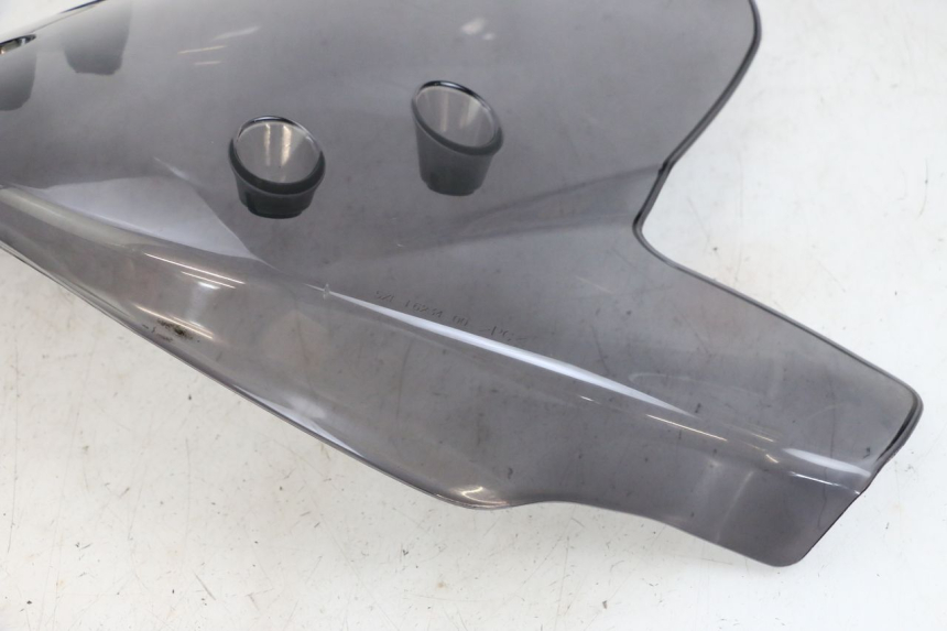 photo de PARE BRISE YAMAHA YP MAJESTY 125 (2002 - 2006)